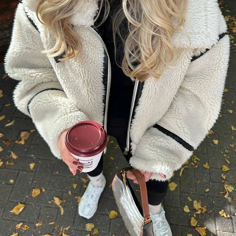 Chic Teddycoat med Trykknapper | Luksuriøs Varm Stil