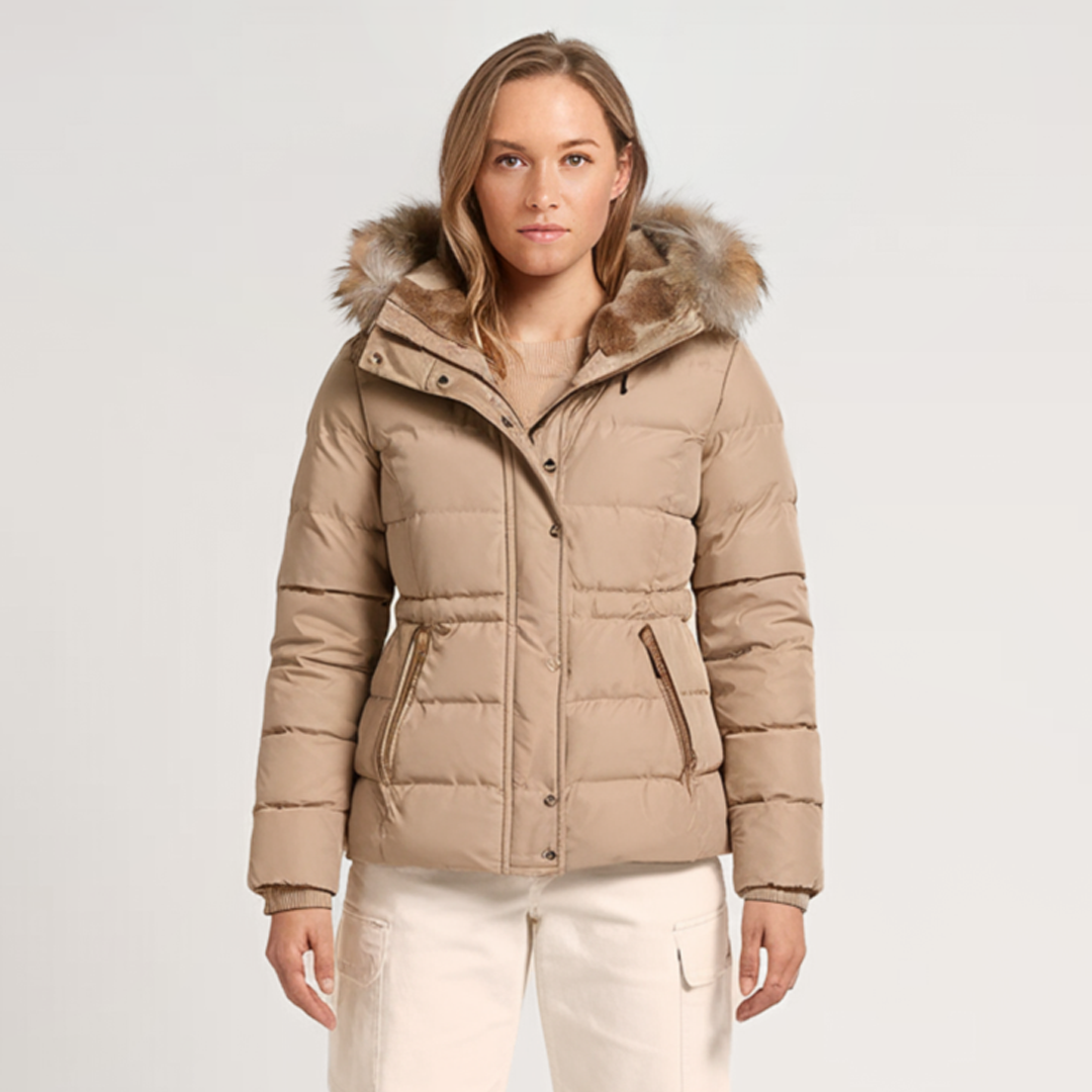 Klassisk og moderne trenchcoat til efteråret