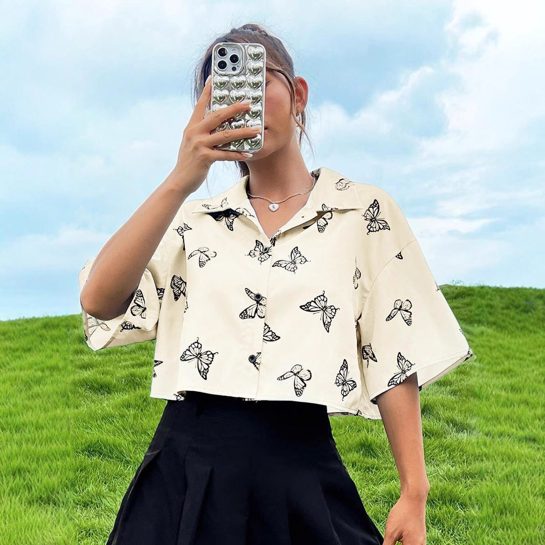 Kortærmet Skjorte med Sommerfugle | Tidløst og Trendy Look