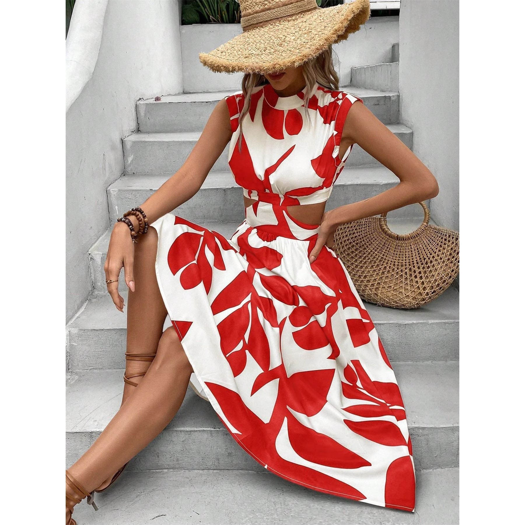 Sommerkjole med Bladmotiv og Cut-Out Design | Chic og Feminin