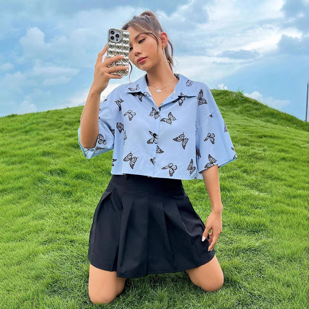 Kortærmet Skjorte med Sommerfugle | Tidløst og Trendy Look
