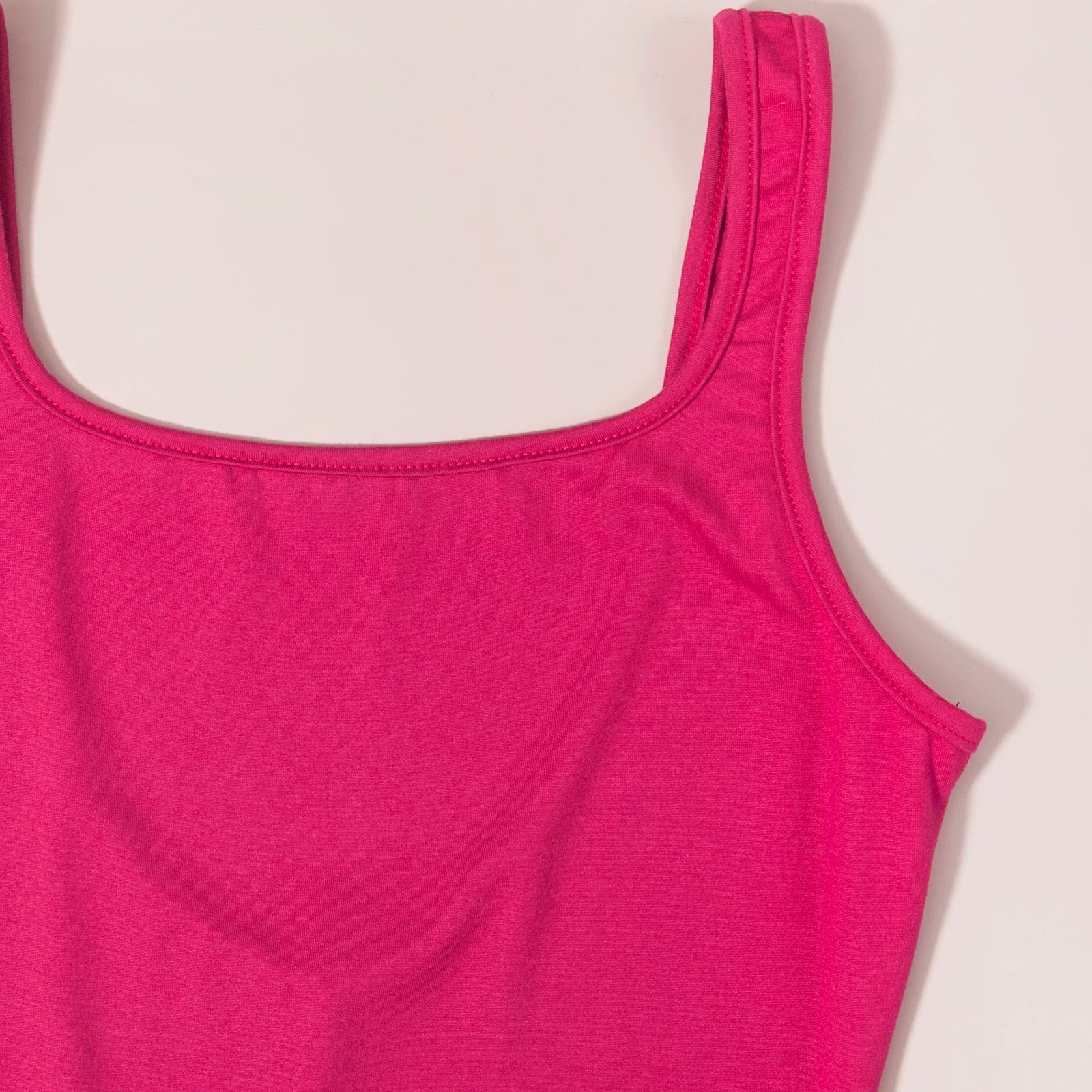 Slim Fit Jumpsuit med Halterneck | Perfekt til Flirtende Look