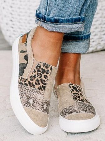 Stilsikre Sneakers | Moderne Leoparddesign