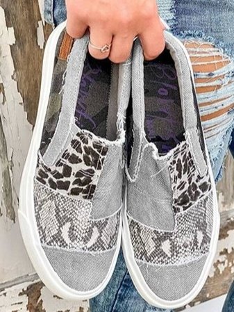 Stilsikre Sneakers | Moderne Leoparddesign