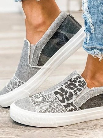 Stilsikre Sneakers | Moderne Leoparddesign