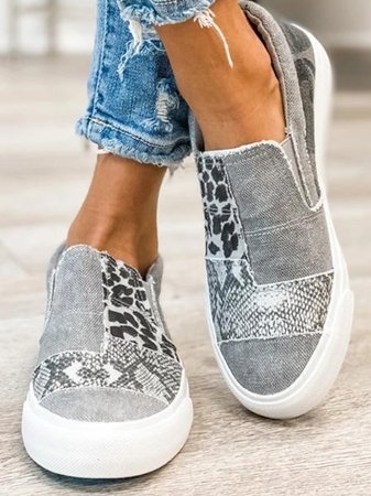 Stilsikre Sneakers | Moderne Leoparddesign