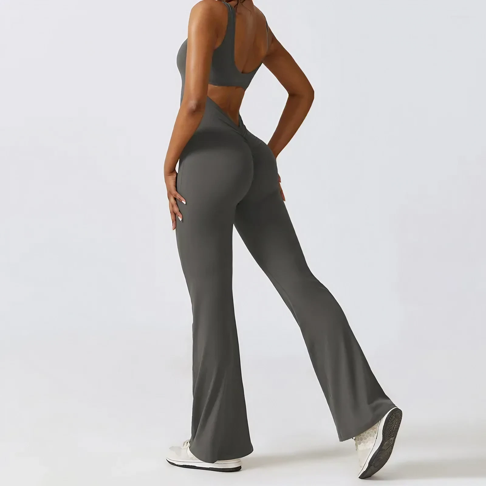 Stretchy Jumpsuit til Damer | Udskæring på Ryggen & Skåle