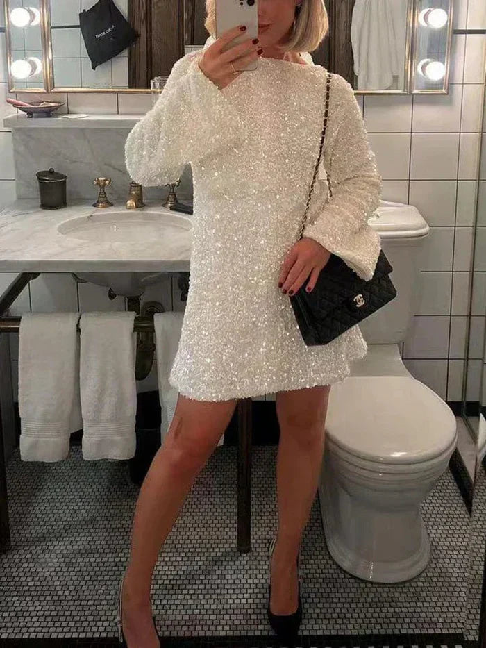 Luksuriøs Aftenlook | Glitterkjole med Elegant Twist